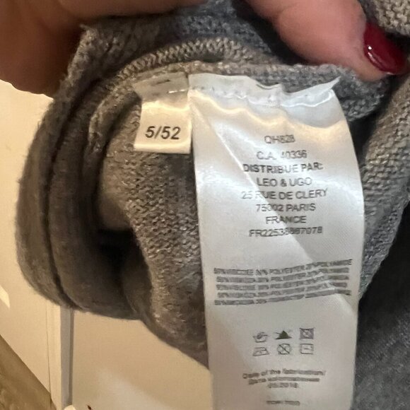 Leo & Ugo Grey Sweater Poncho Women's Size 52 Faux Fur - Picture 5 of 5